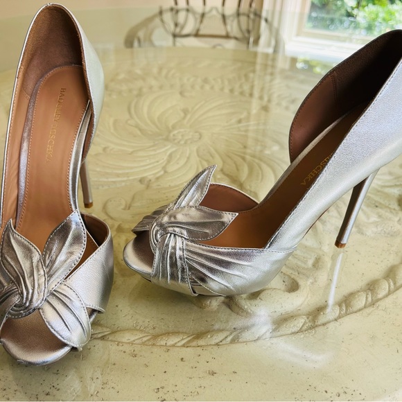NEW! Badgley Mischka silver shoes, New - Picture 6 of 7